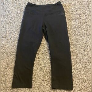 The North Face FlashDry capri leggings | Size Small